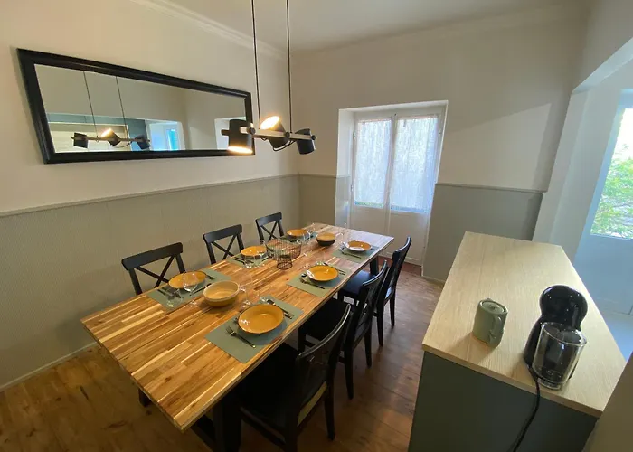 101 Urban Apartment *