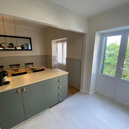101 Urban Apartment *