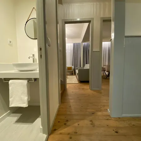 Apartment 101 Urban