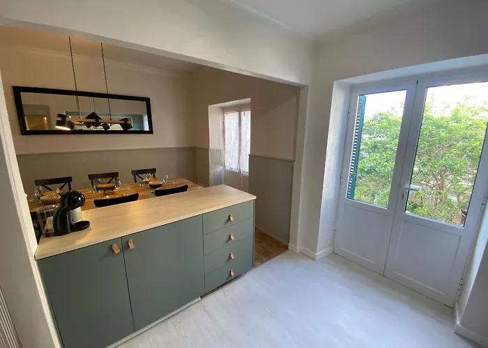 101 Urban Apartment *